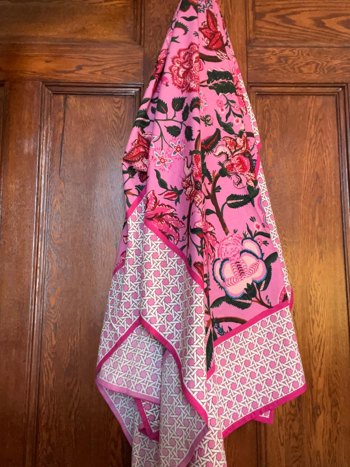 Artisane tablecloth - Pink Magenta